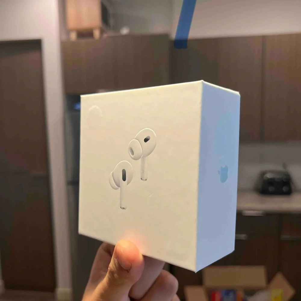 Wireless Earbuds with Charging Case - White